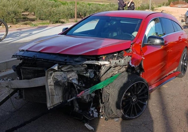 Aparatoso accidente con tres vehículos implicados en la carretera Don Benito - Villanueva